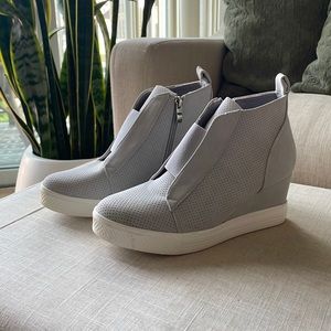 Ccocci Zoey wedge sneakers - Gray. Never worn. Size 7.5.